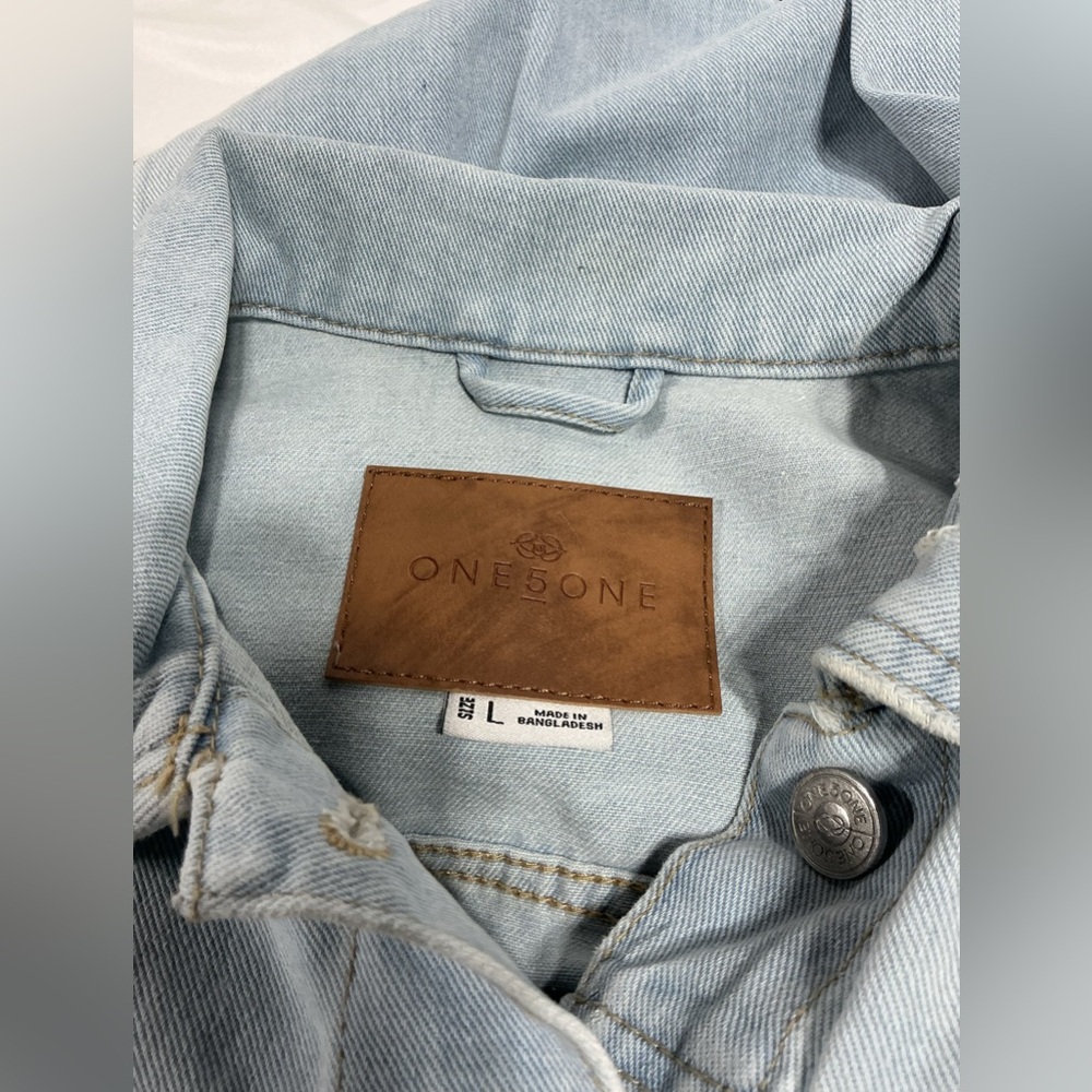One 5 One Classic Light Wash Distressed Denim Jacket - Large - Picture 4 of 5